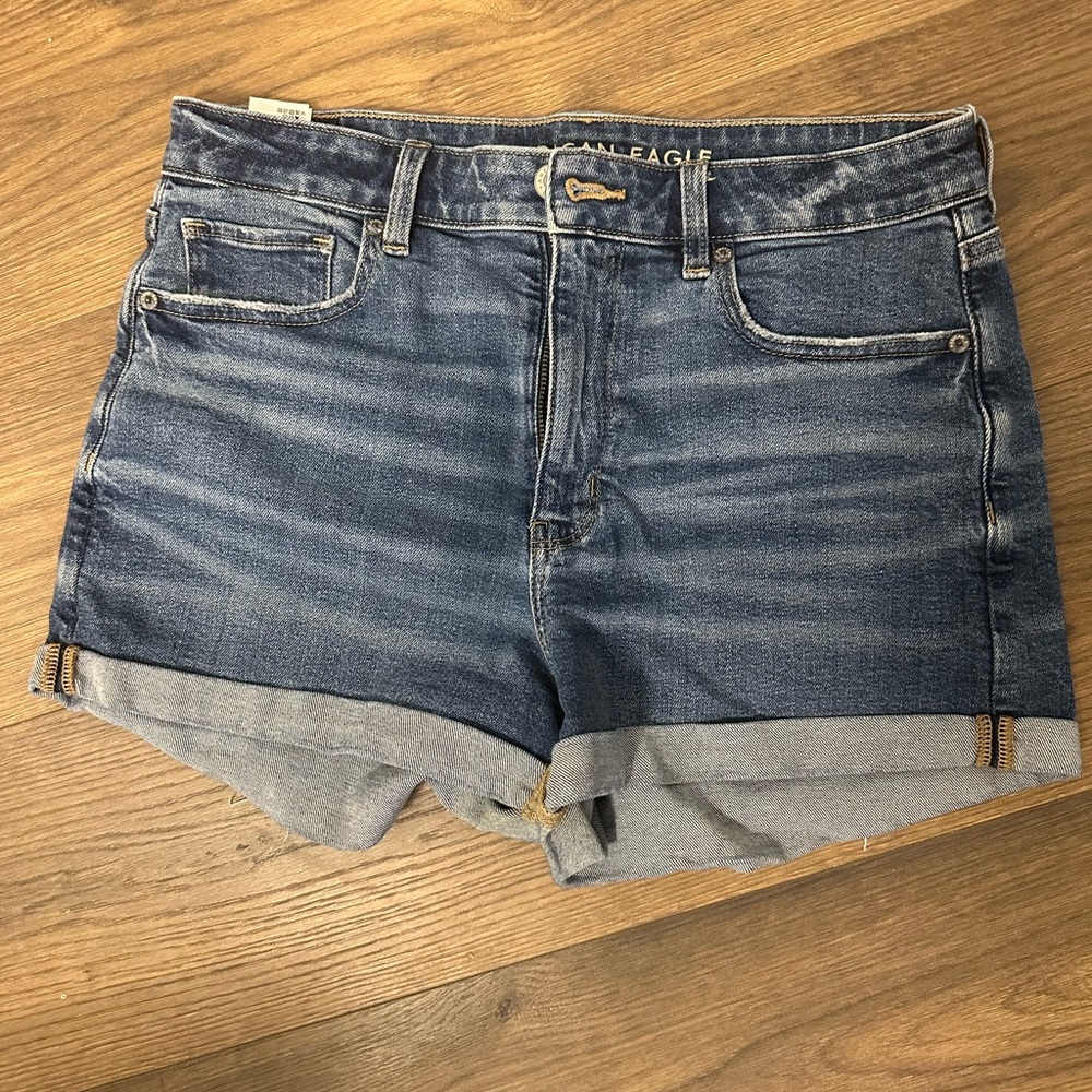 American Eagle Outfitters mom shorts